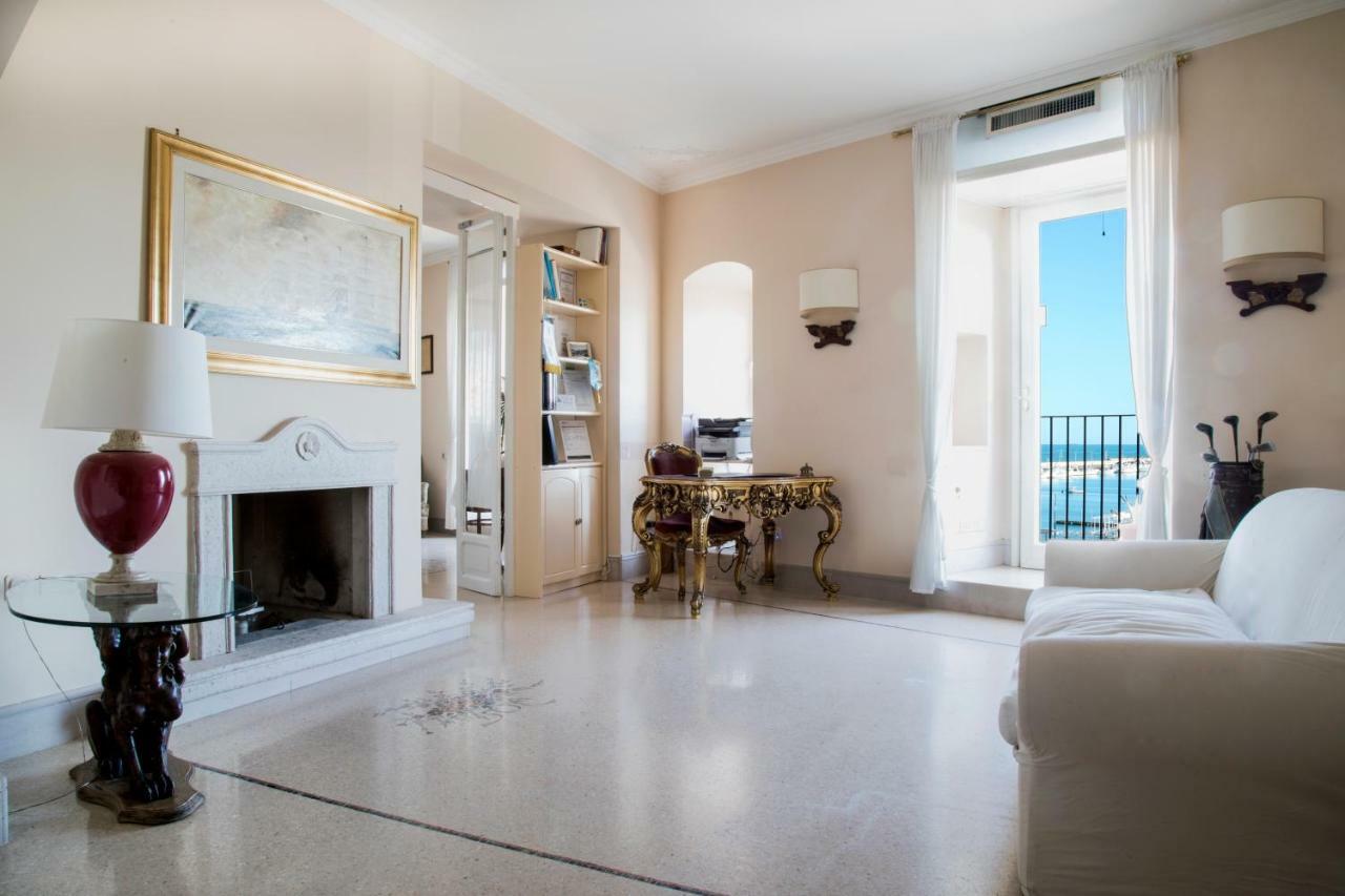 La Dolce Vista - B&B Di Charme Манфредония Экстерьер фото